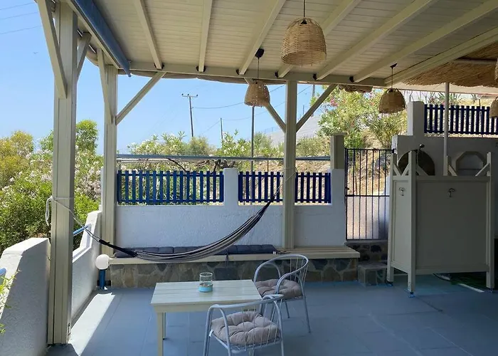 Sylvia's House In Stegna 아파트 *