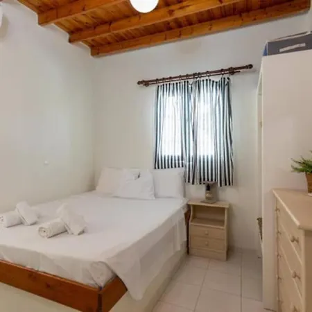 Sylvia's House In Stegna Apartment